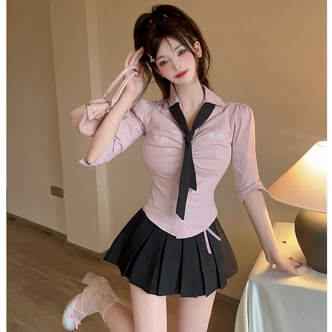学院风穿搭套装粉色刺绣polo领衬衫上衣女秋季百褶半身裙子两件套