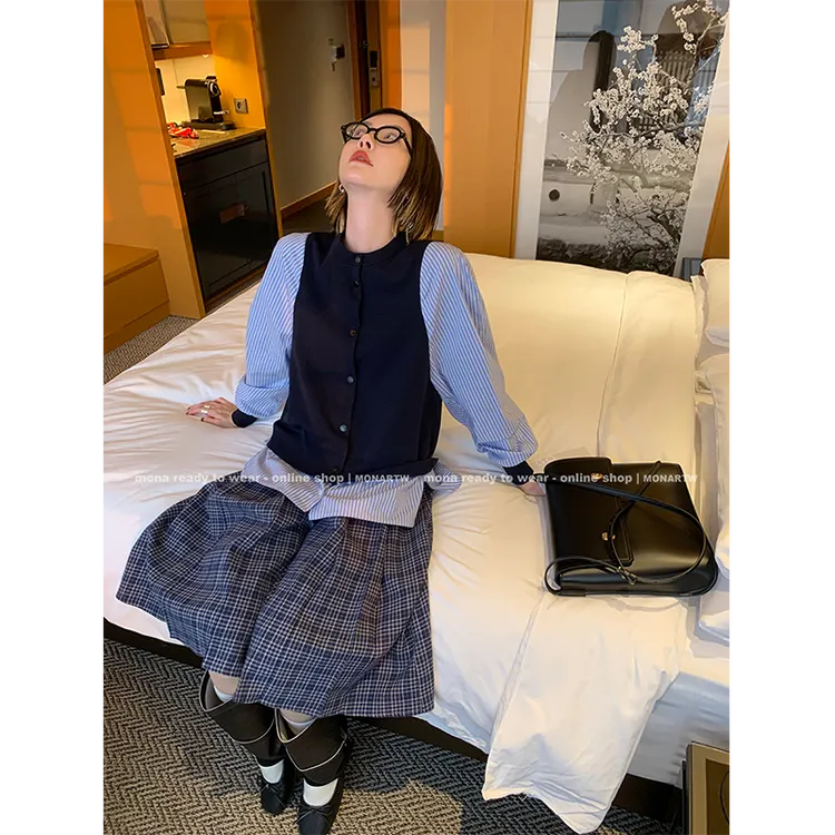 【Mona张绮贤】MONA 条纹小众设计 拼接毛衣女 O125S04087