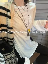 杨十七 松弛感‌薄软宽松设计侧开衩落肩显瘦纸片人T恤