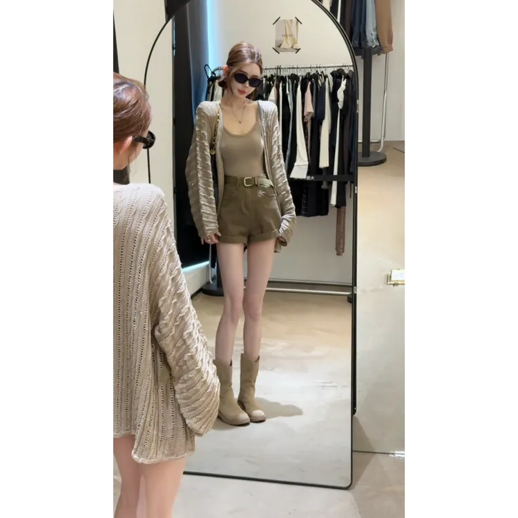 MARIE.COCO夏日休闲穿搭一整套别致镂空开衫外套内搭吊带气质短裤