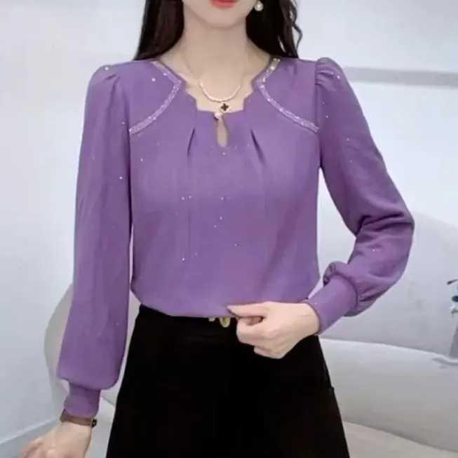 2025冬季新款法式轻奢加绒洋气打底衫新款小个子重工烫钻女上衣