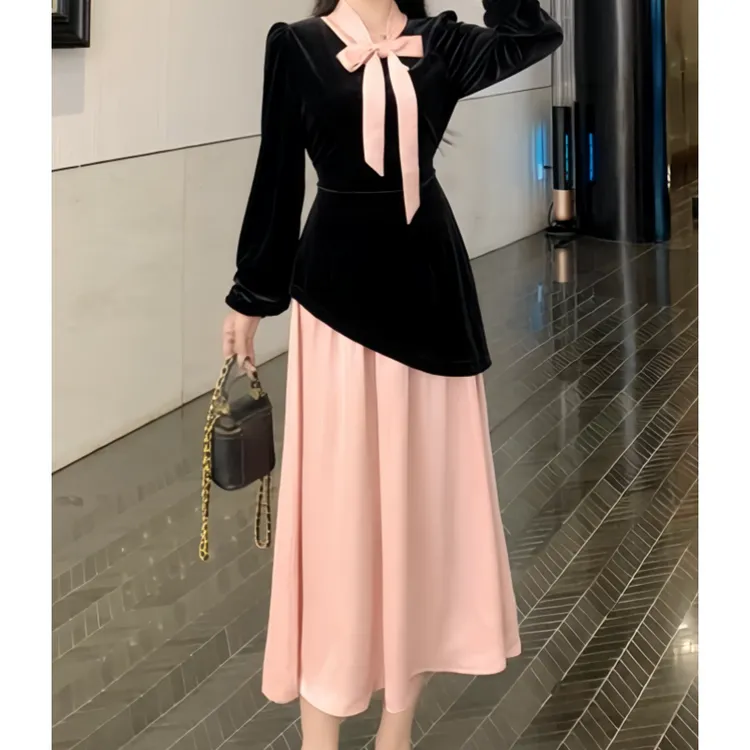 大码胖mm秋季新款气质V领假两件长袖连衣裙女设计感收腰显瘦长裙 