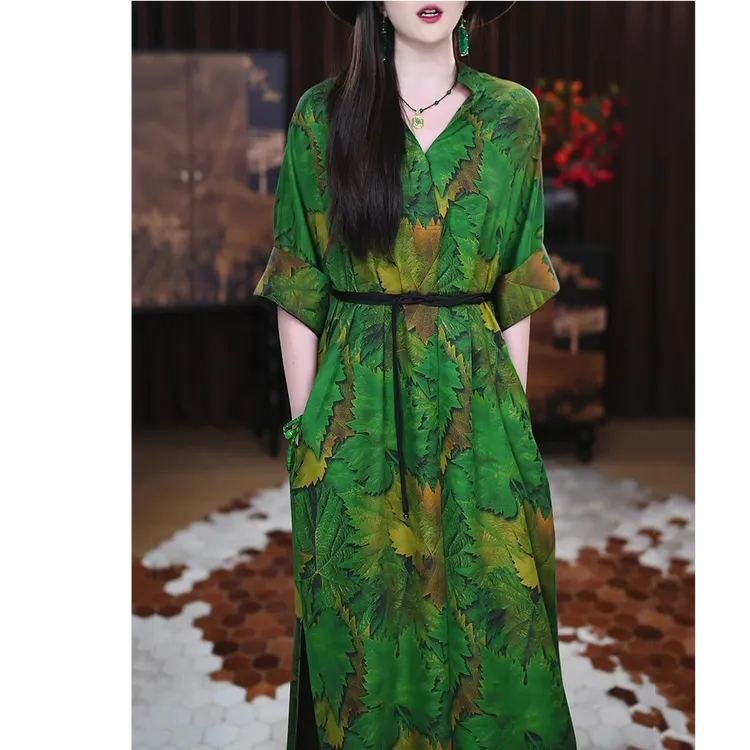 高端时尚气质连衣裙女2025夏季新款文艺复古大码宽松显瘦过膝长裙