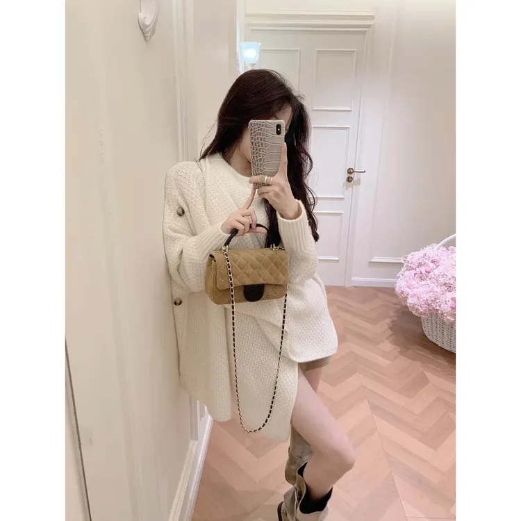 2025秋冬新款韩系气质高级感白色时尚百搭针织开衫女宽松显瘦