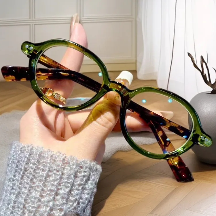 【源头工厂直销】老花镜超轻时尚防蓝光高清韩版酒红轻巧百搭气质拾