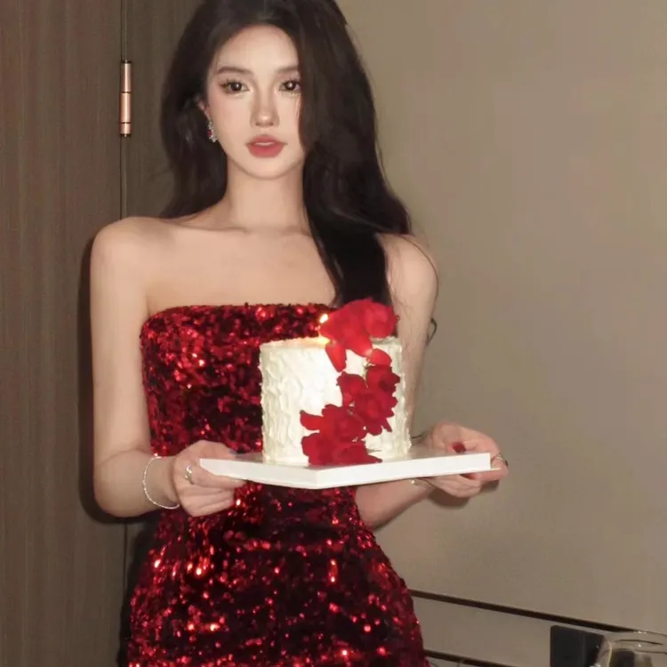 法式高级感红色亮片抹胸连衣裙女御姐性感包臀短裙生日聚会晚礼服