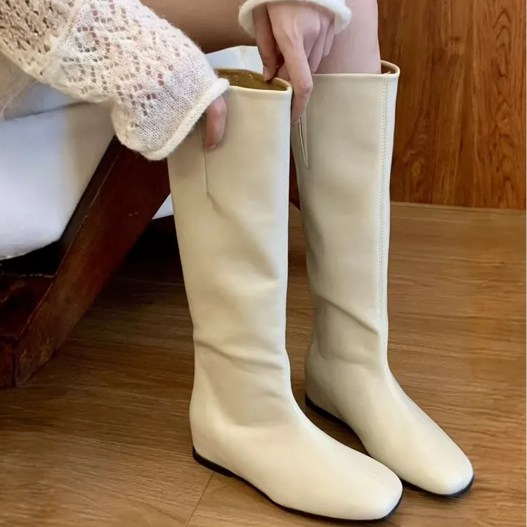 百百英伦风软皮褶皱高筒骑士靴3cm内增高显瘦鞋子女ins潮牌女靴子