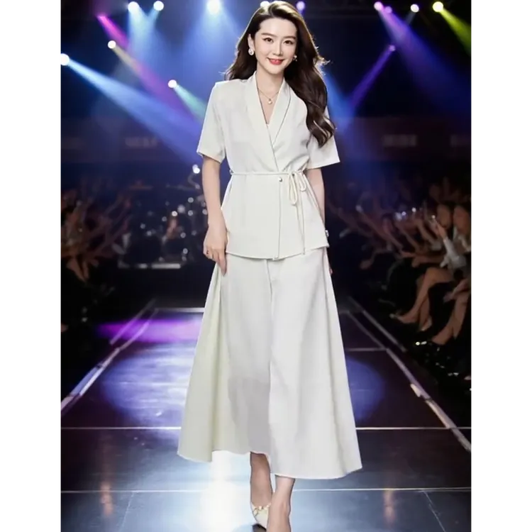 大码薄款西装吊带裙套装女胖妹妹夏季新款短袖修身西服外套两件套