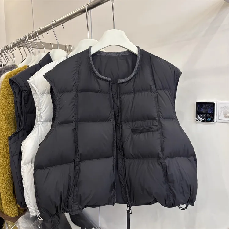 白鸭绒韩版宽松圆领短款羽绒潮马甲外套女2025冬季小个子保暖坎肩