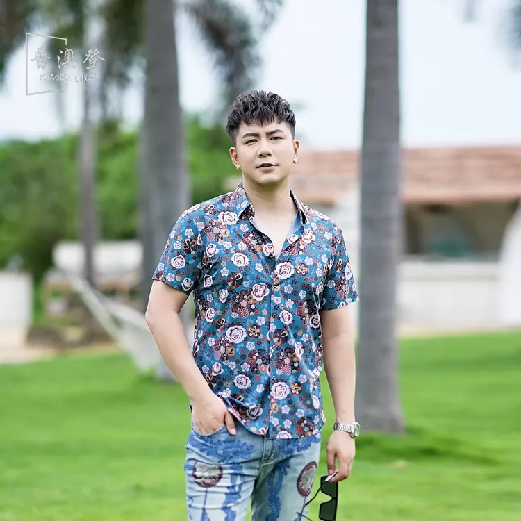 2025夏季新款花衬衫男短袖潮流时尚百搭修身小碎花休闲薄款衬衣