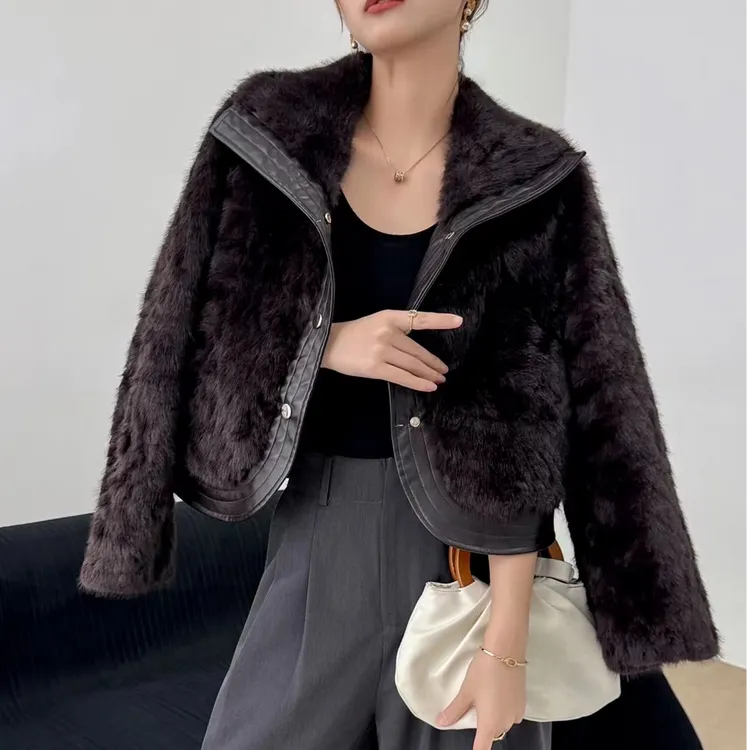 皮毛一体黑色小香风高级百搭短外套