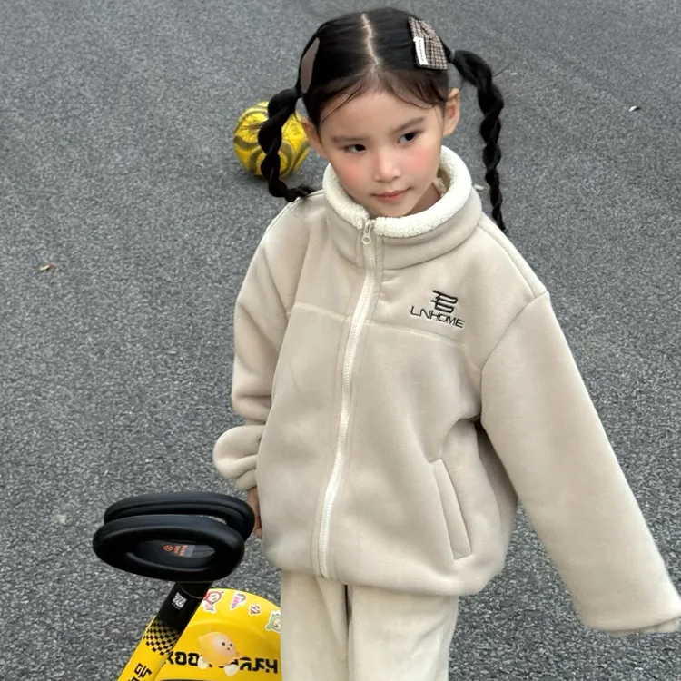 【现货】女大童冬季韩版加厚保暖外套2025新款儿童加绒洋气网红冬装