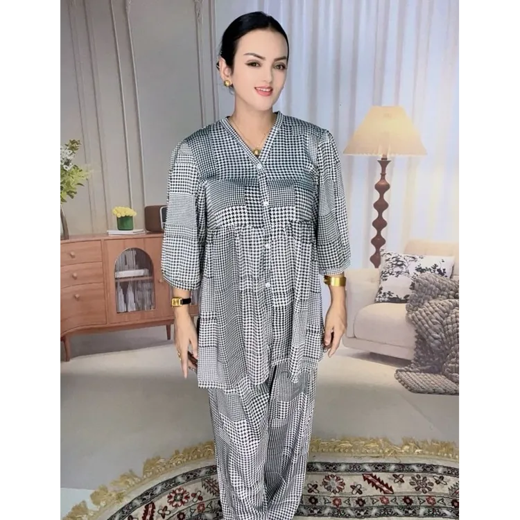 015新款斑点花纹睡衣