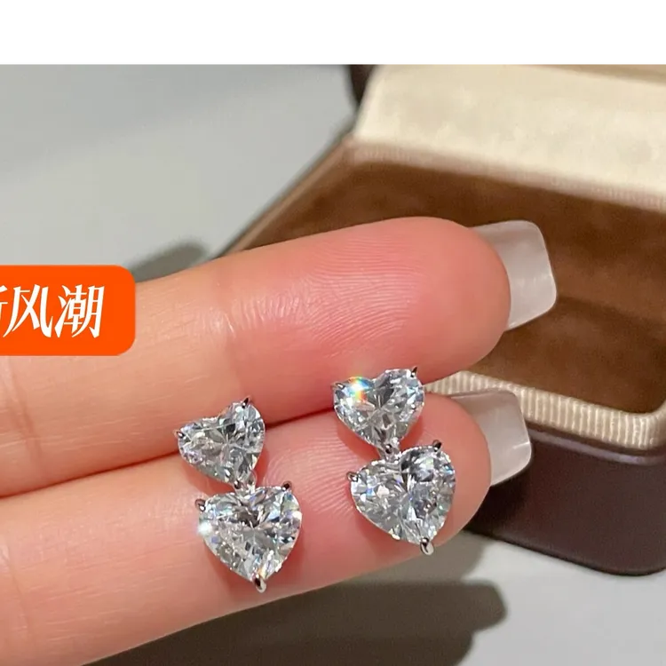 925银耳饰 心心相印银耳钉-简约百搭闪亮爱心（S925纯银）