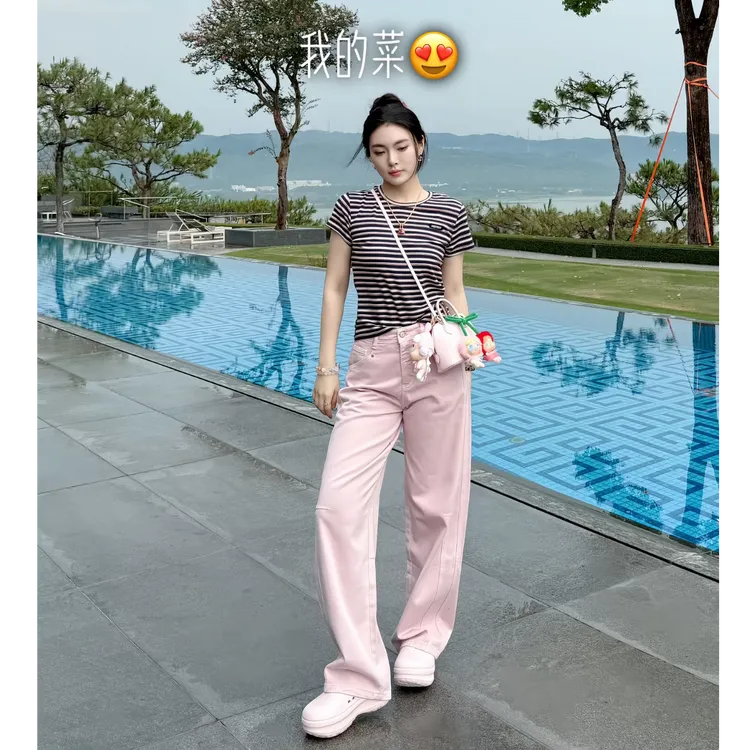 PM王囡囡 粉色斜切设计口袋弧形弯刀牛仔阔腿裤 ND1C1492