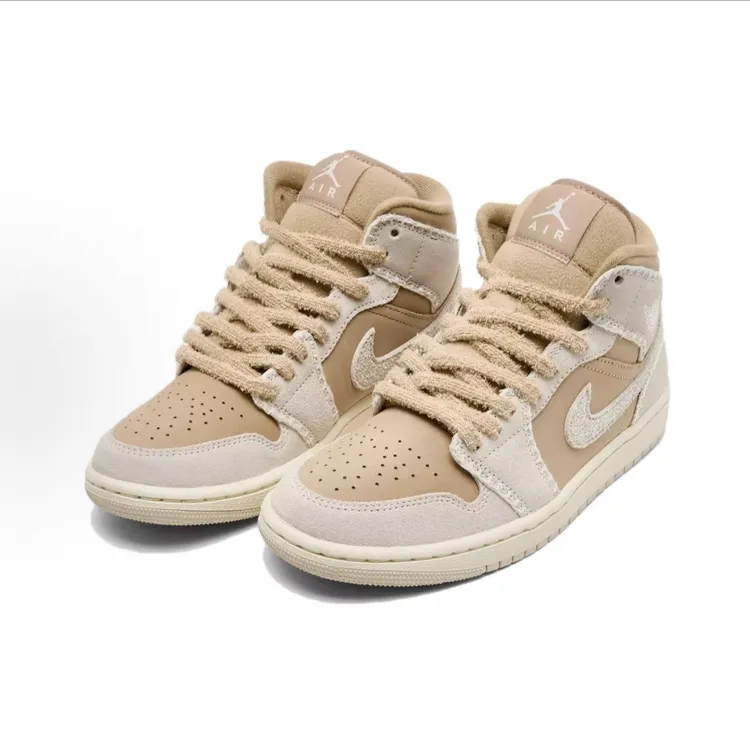 Nike耐克AJ1 MID SE米奇中帮休闲鞋 HV4269-200