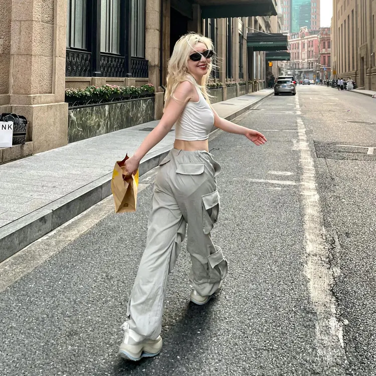 纯欲辣妹气质工字吊带背心女夏季2025新款设计感显瘦宽松工装裤子