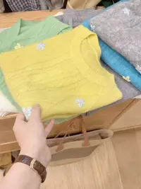 七言家巨好看！ins穿搭黄色刺绣套头花朵软糯短袖