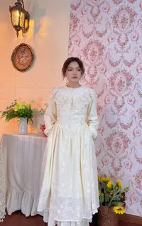 《米粒》63448加绒加厚法式拼接蕾丝花边重工刺绣百搭减龄连衣裙