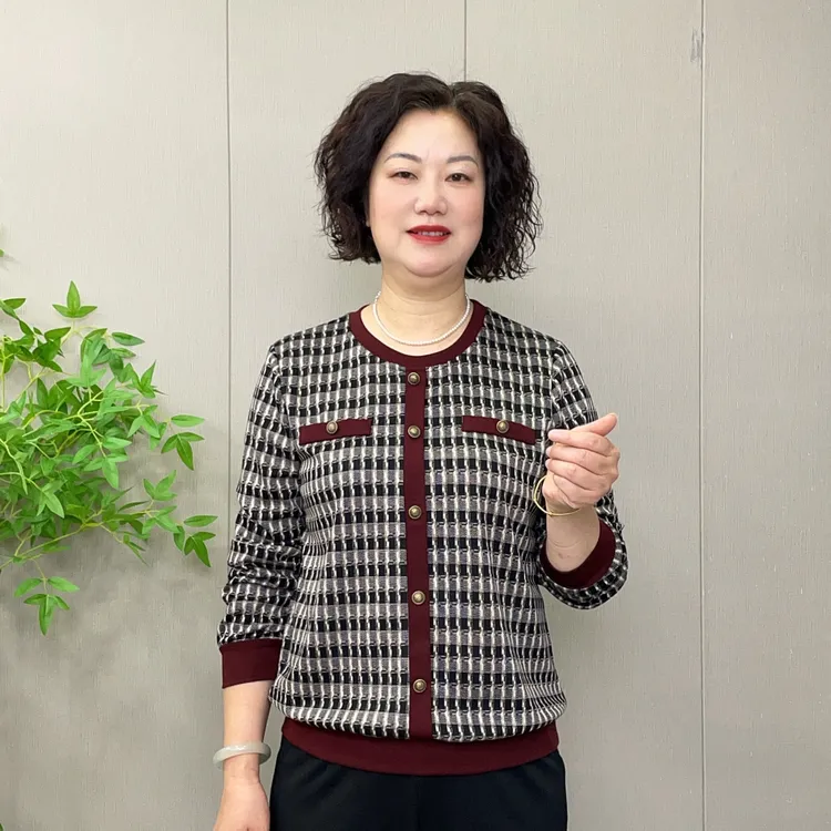 2025秋季新款时尚洋气减龄短款百搭气质千鸟格圆领小香风格子小衫