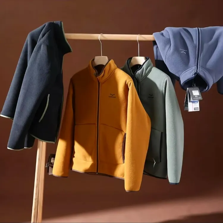 户外抓绒秋冬保暖立领复古摇粒绒舒适情侣夹克 052