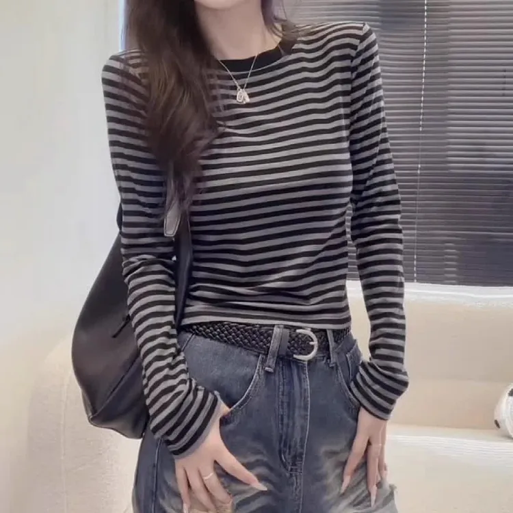 条纹内搭打底衫长袖T恤女秋季大码胖MM休闲百搭圆领修身显瘦上衣