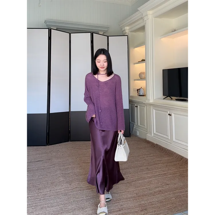 郭九九呢 羊毛优雅宽松显瘦花朵绳毛衣高腰缎面半身裙 G925Z15883