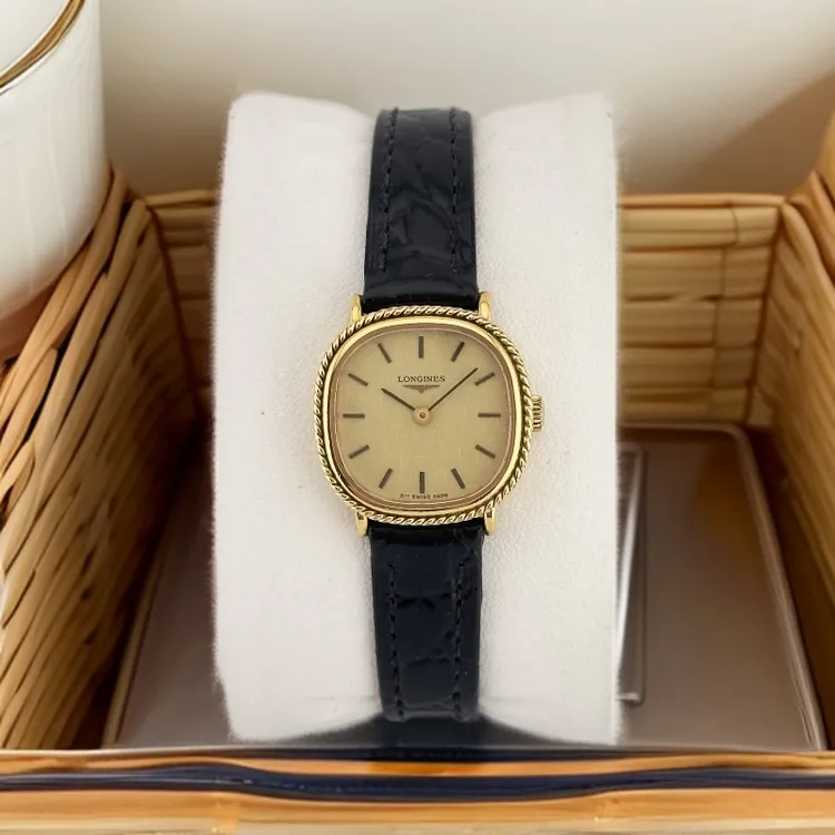 95新 Longines/浪琴 浪琴气质简约金色精致女士石英中古表麻花