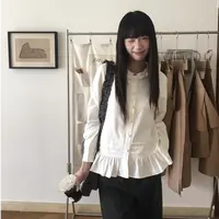 高端货~木耳花边少女感百搭显瘦长袖荷叶边衬衫设计感褶皱上衣