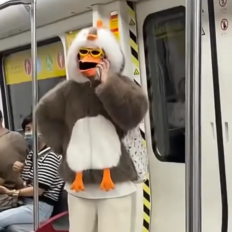 毛茸茸可爱企鹅衣服冬季保暖毛毛衣加绒棉服亲子闺蜜服网红同款