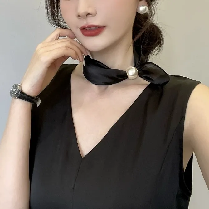 高级感磁吸扣珍珠项链长条丝巾薄款新款锁骨懒人围巾领巾围脖百搭