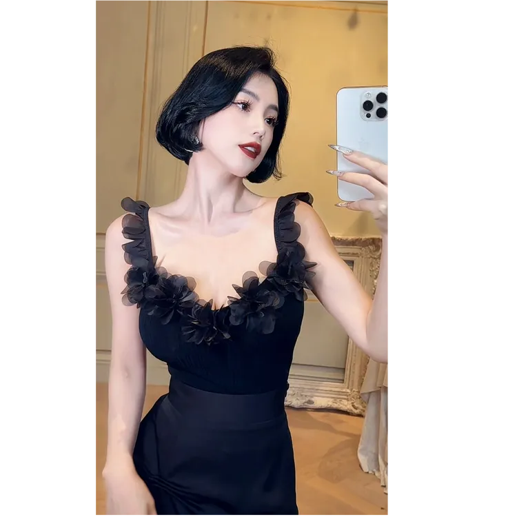 LYXJ【卡美洛花园】针织手工钉花醋酸上衣（带隐藏胸垫）12066