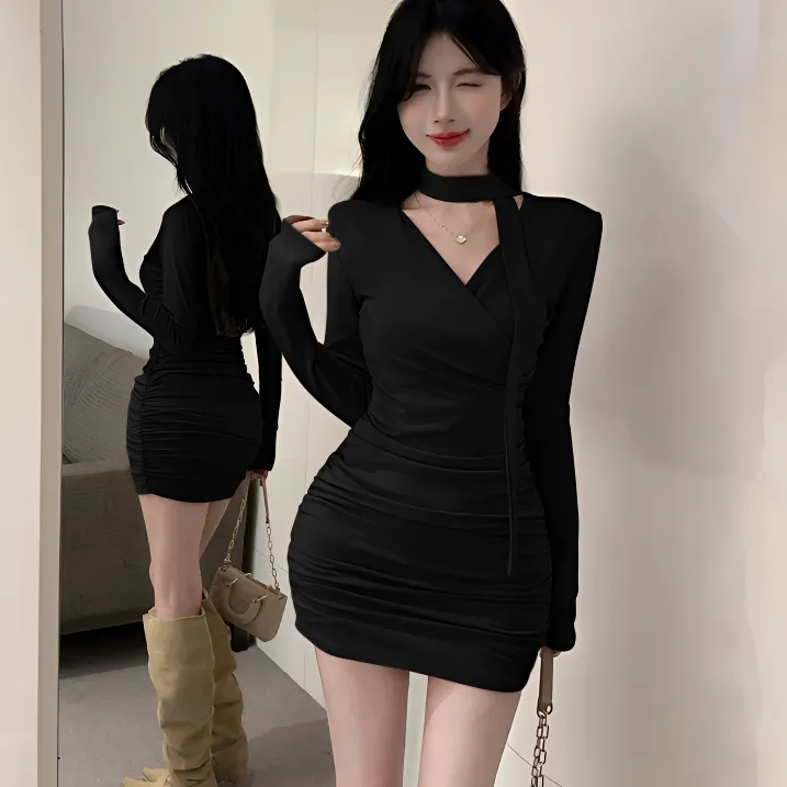 法式氛围感V领飘带连衣裙女设计感时尚纯欲紧身收腰显瘦包臀短裙