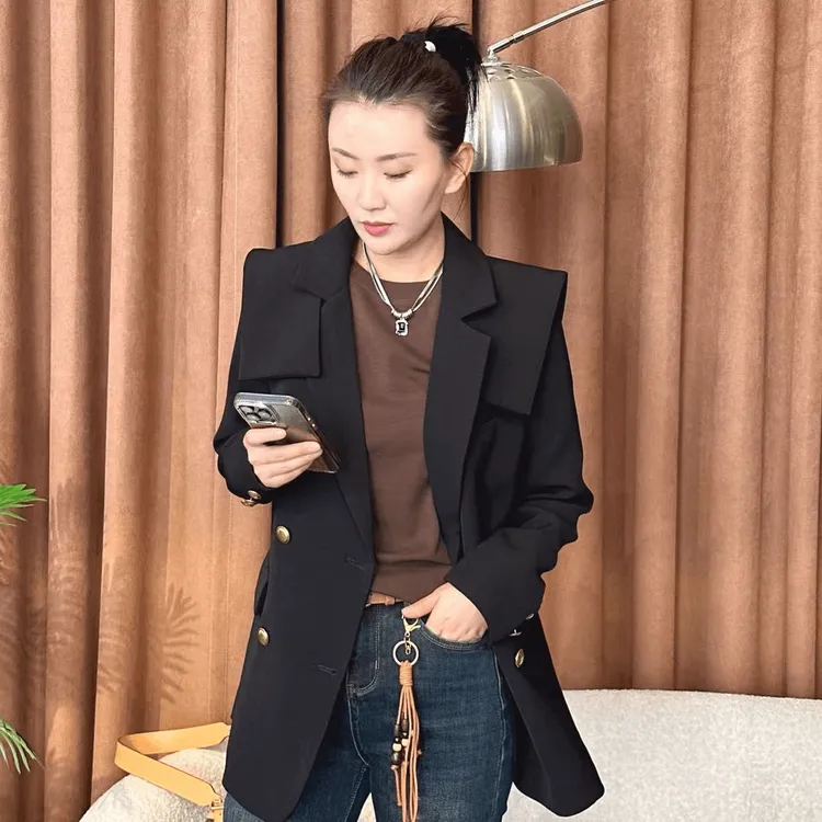 【二婷推荐】25年早秋新款时尚潮流戗驳领西装外套