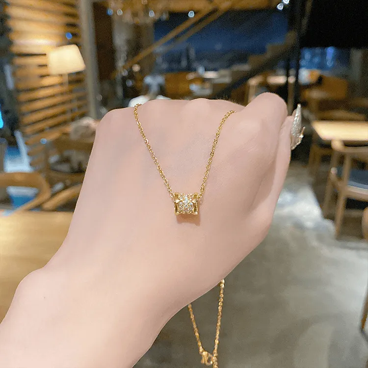 钛钢项链高级感轻奢小众项链女小蛮腰2025年网红轻奢不易掉色