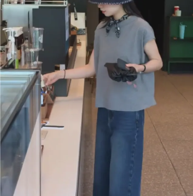 2025夏季时尚潮流百搭精品女装可HHUQ