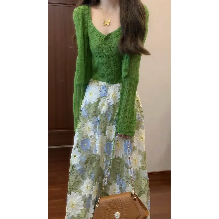 秋季法式温柔绿色针织内搭吊带&开衫外套&水溶蕾丝半身裙套装9758