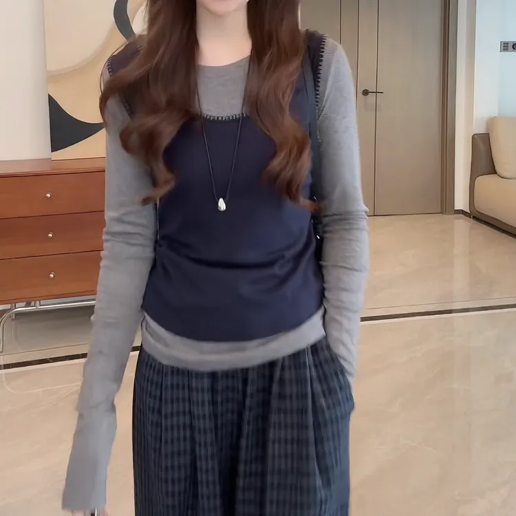 2025秋季韩系简约宽松慵懒风套头撞色背心假两件圆领T恤LK2506162