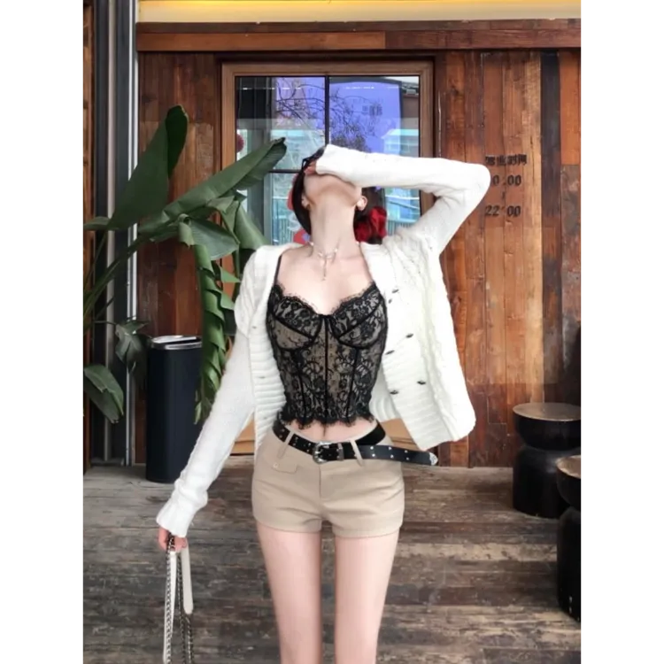 春季新款绞花慵懒风毛衣开衫内搭蕾丝花边短款上衣高腰短裤套装女