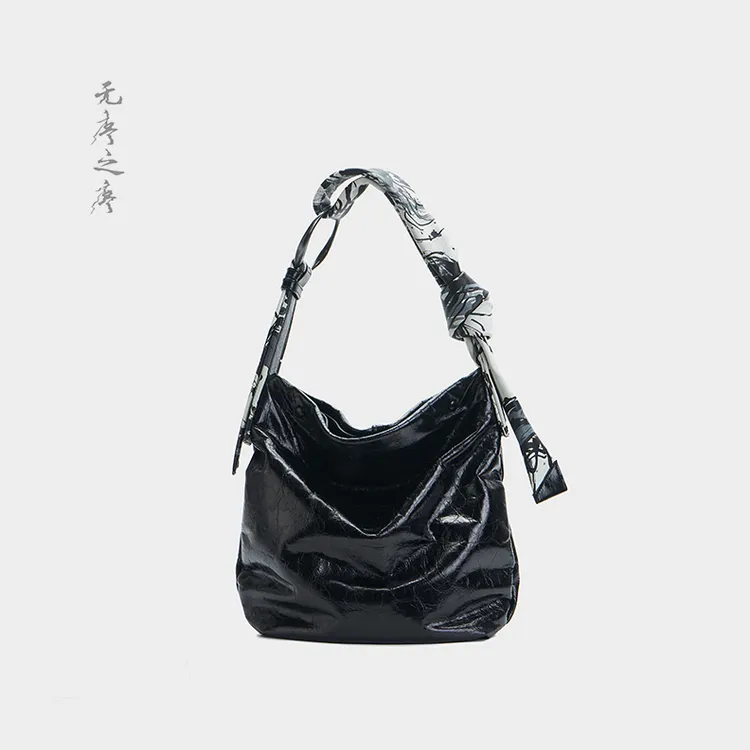 【无序之序】春夏新款时尚休闲斜跨黑色设计感小众个性潮流便携单肩