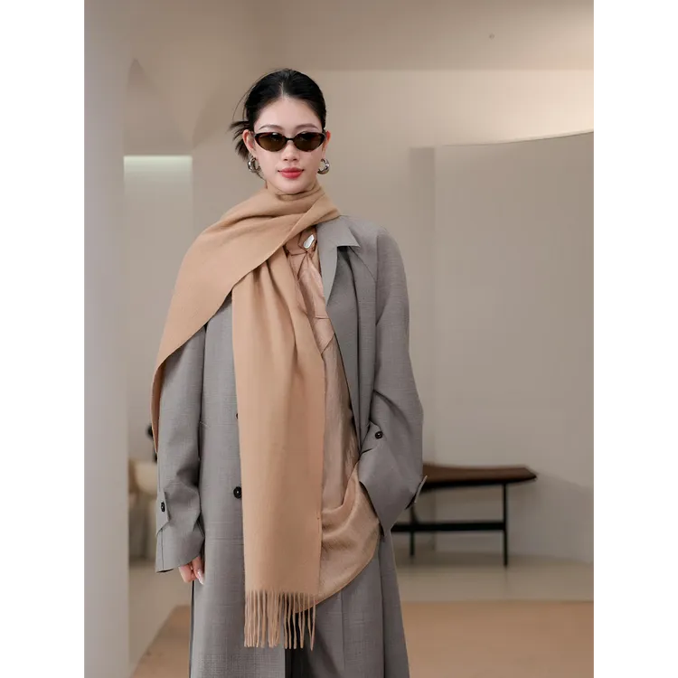 LYNEE 水波纹羊绒围巾女秋冬新款慵懒风百搭保暖围脖  LAD2FAA028