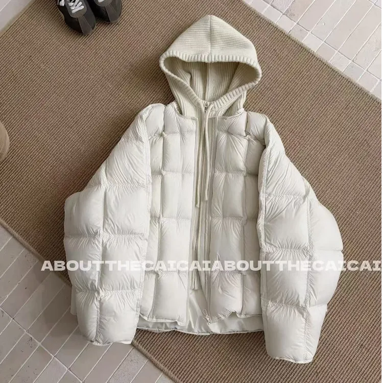 2025冬季新款时尚气质云朵泡芙连帽长袖假两件棉服外套女