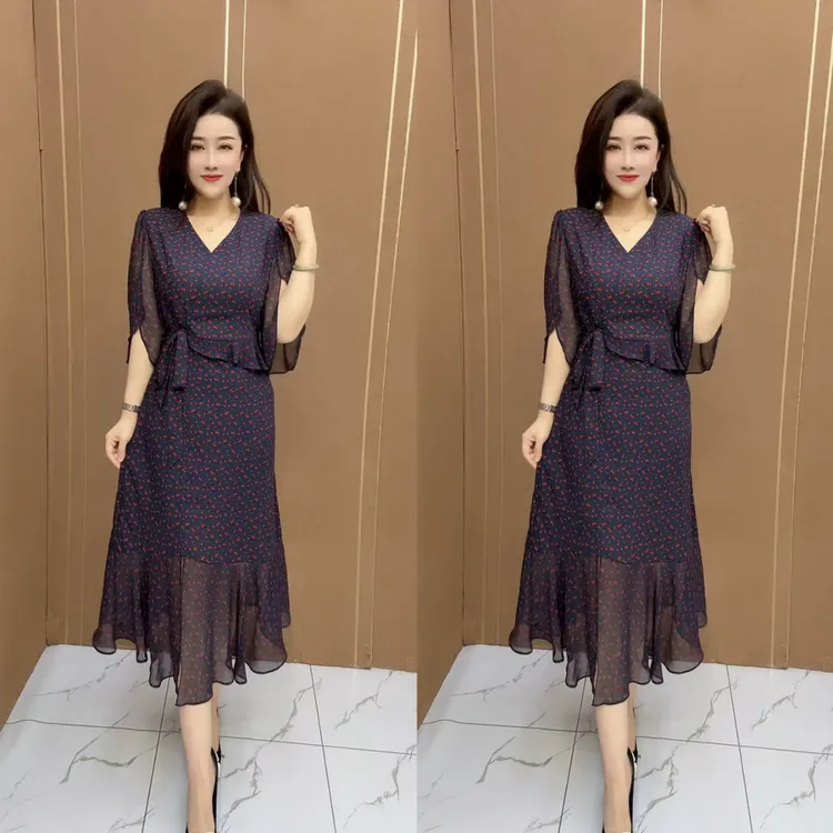 中长裙显瘦公主风夏季高腰连衣裙印花轻奢女装清