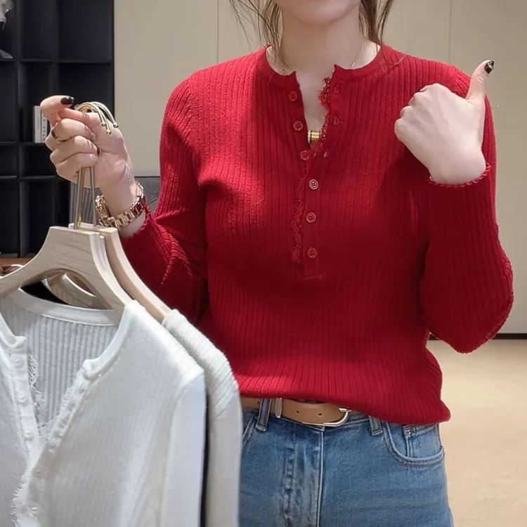 蕾丝花边V领性感修身打底针织衫女冬季2026新款显瘦长袖百搭上衣