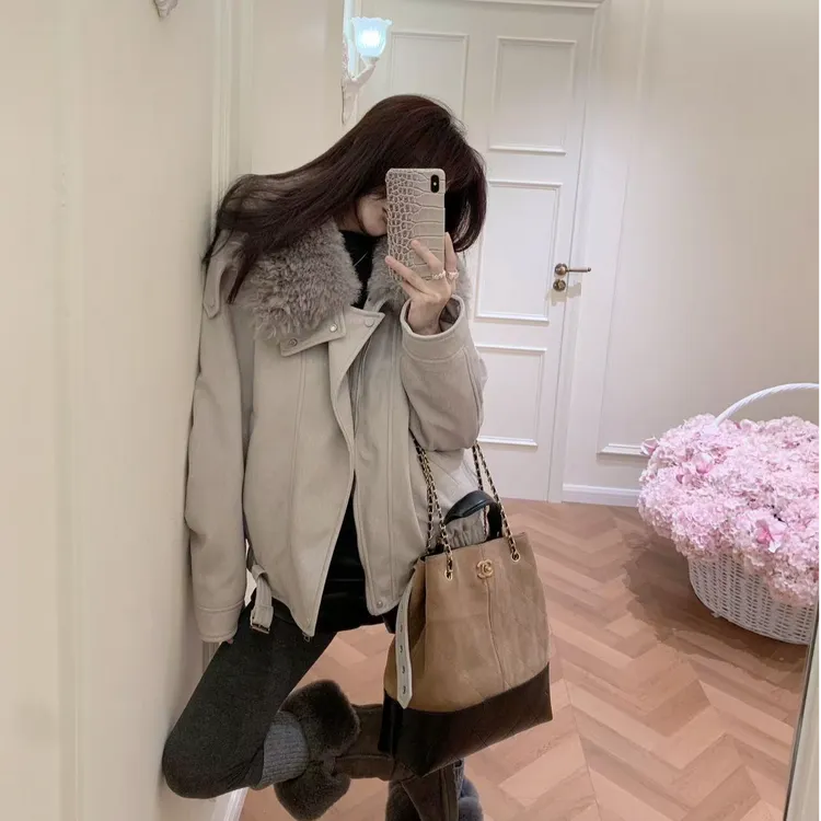 2025秋冬新款气质休闲韩版可拆卸毛领外套女冬季加厚百搭外套上衣