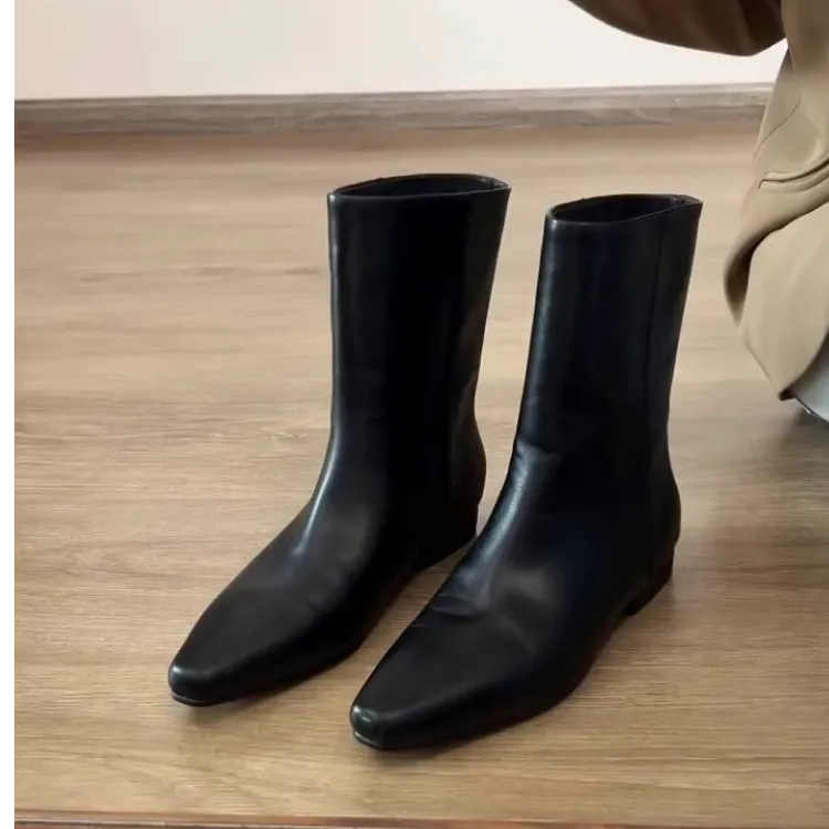 羊皮版~高级感尖头粗跟时装靴女气质简约中筒靴瘦瘦靴骑士靴