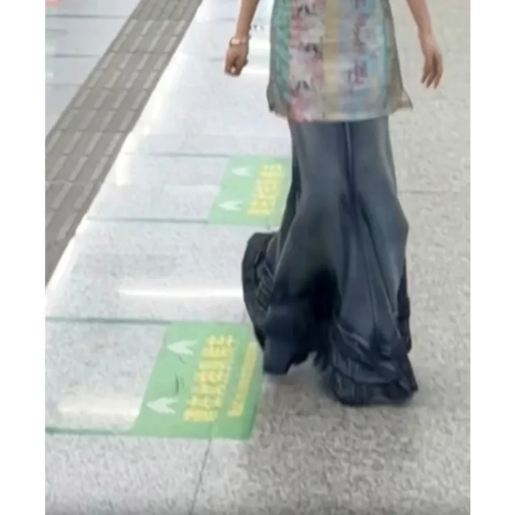 2025春季复古曲线美蛋糕大摆鱼尾拖地牛仔裙修身包臀牛仔半身裙