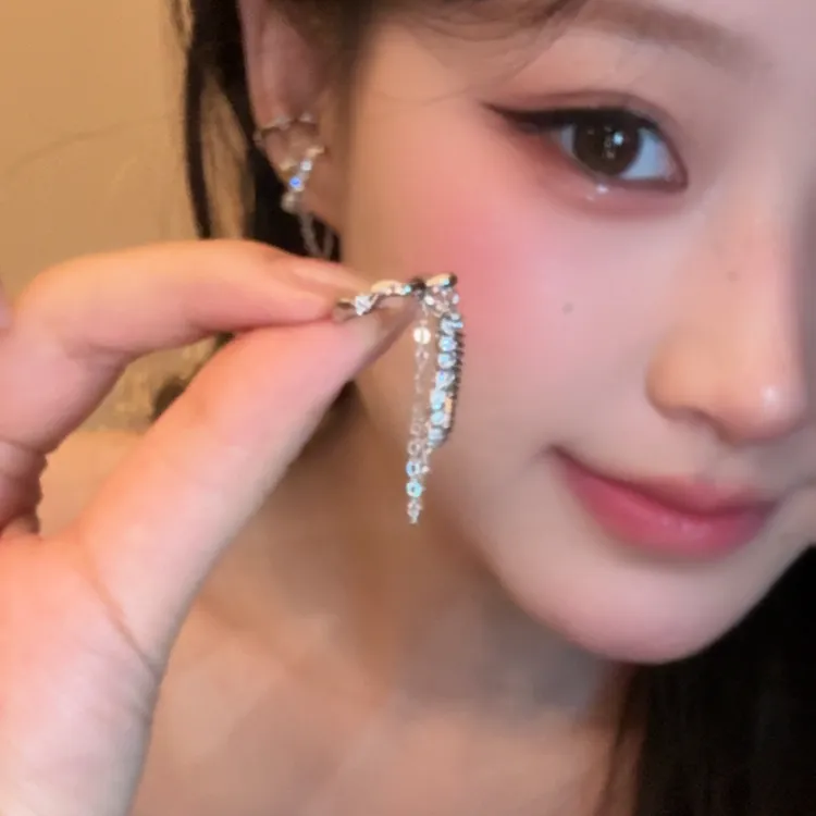 铜合金耳饰 银色链条流苏耳夹网红设计感耳骨夹轻奢气质时尚耳饰