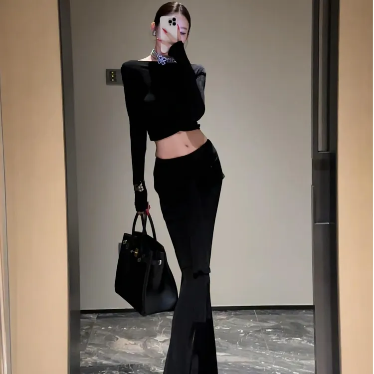 一整套高级感御姐轻熟绝美独特漂亮辣妹上衣包臀半身裙两件套装女