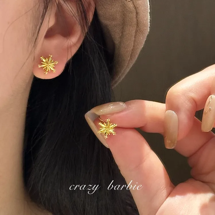 钛钢耳饰 冬日初雪小雪花耳钉精致小巧耳饰金色耳环女2024年新款 